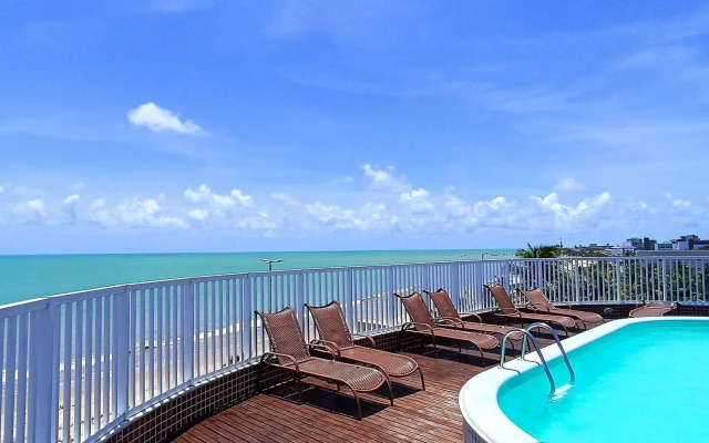 Happy Hotel Manaíra