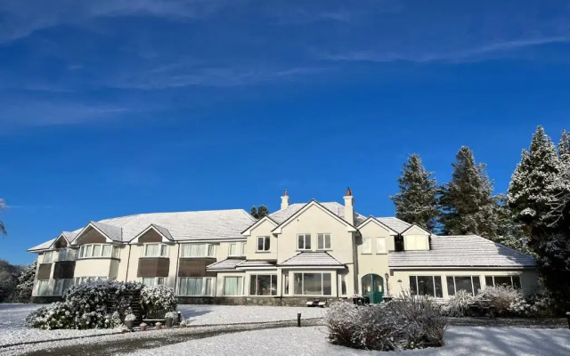 Loch Lein Country House