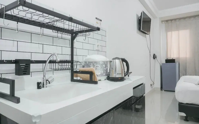 Strategic And Comfy Studio At Signature Park Grande Apartment