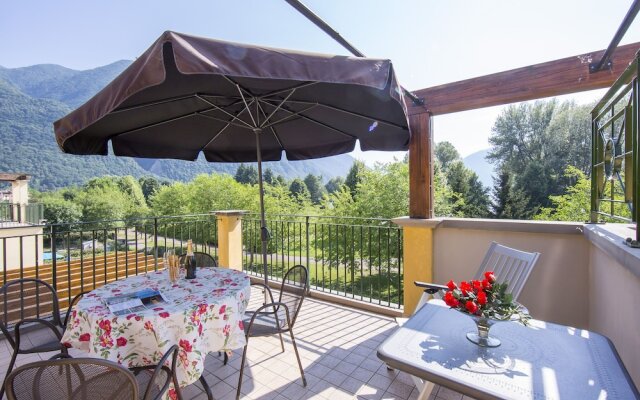 A Modern Furnished Studio With a Lovely Balcony