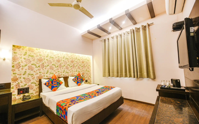 FabHotel Aashraye