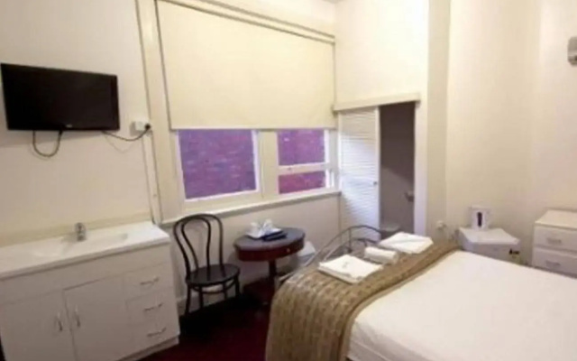 Tassie Backpackers @ The Brunswick Hotel