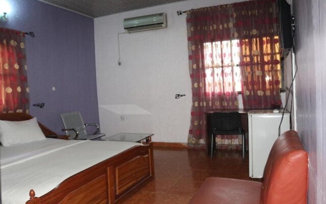 Ivory Place Hotel