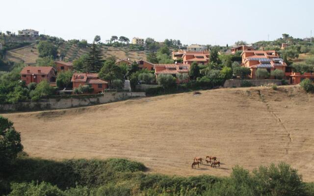 A&I Holiday House