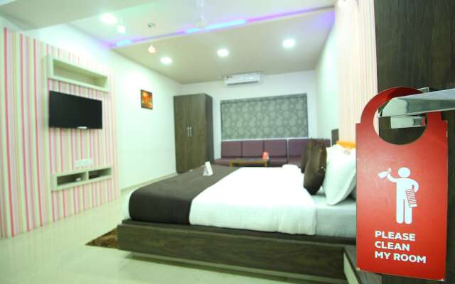 OYO 9238 Hotel Meet Palace