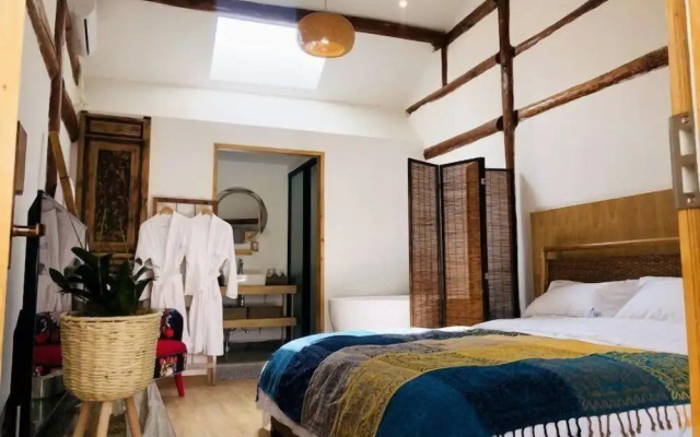 Dali Orchard Suites