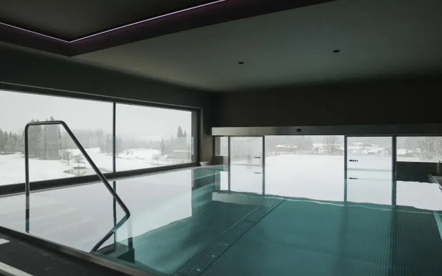 Luxurious Penthouse on the Golf Course
