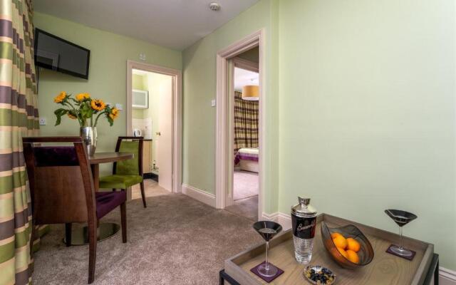 Palm Grove Apartments