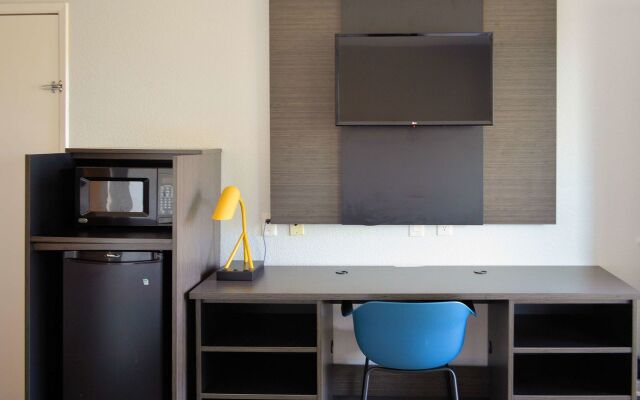 Motel 6 Reno, NV - Livestock Events Center