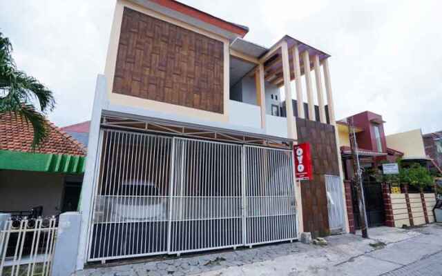 OYO 3033 Pandawa Residence Syariah