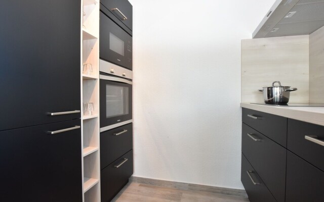 Beautiful Holiday Home in Kühlungsborn Near Sea