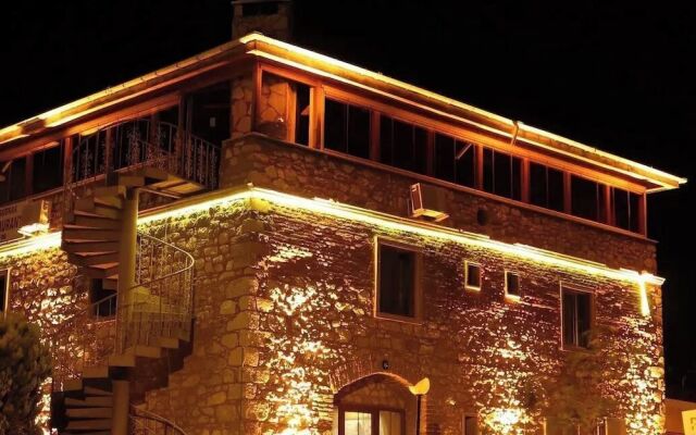 Odunluk Tas Konak Otel