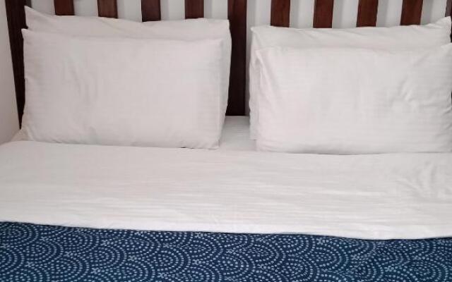 Lovely ensuite studio apartment, with free wi-fi.