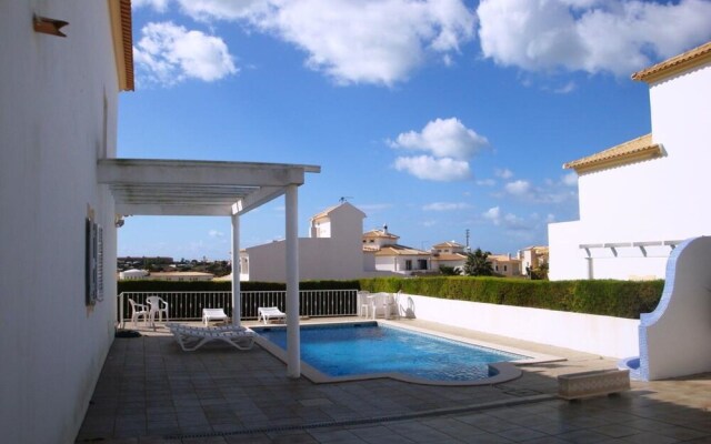 Villa 3 Bedrooms With Pool 101343