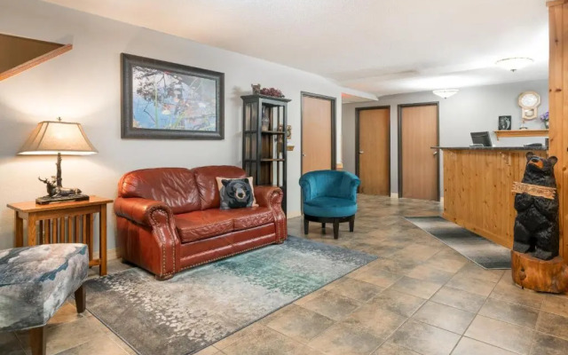 Super 8 Baxter/Brainerd Area