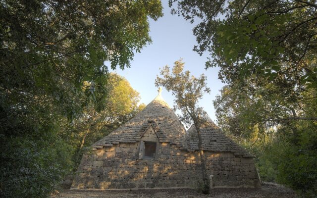 Trullo Palmento Cisternino by Typney