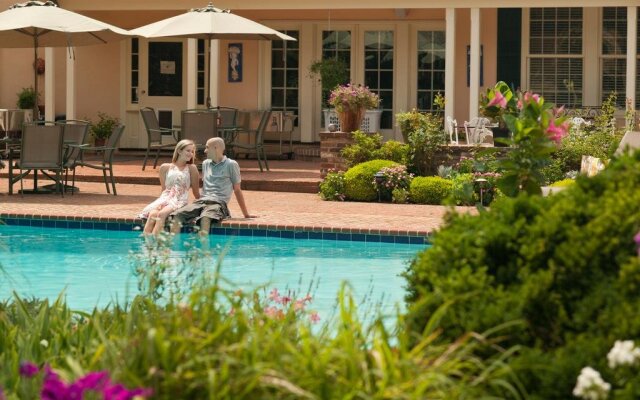 L'Auberge Provencale Inn & Restaurant