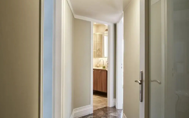 Fabulous 3 Bedroom Apartment near Kalimarmaro
