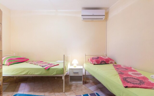 Amazing Home in Premantura With Wifi and 2 Bedrooms