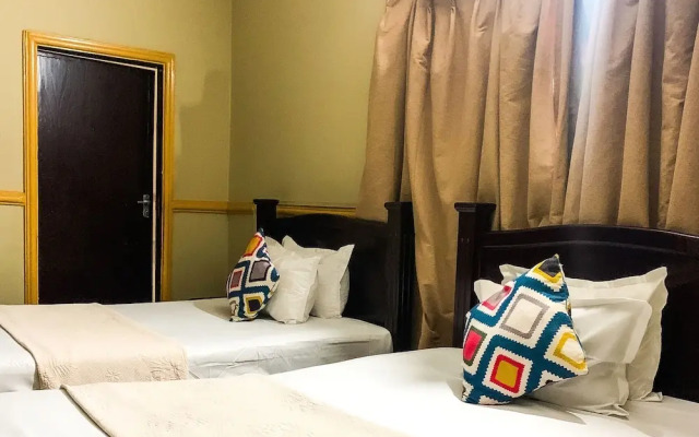 Airport Side Hotel