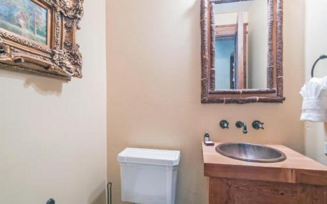 Autumn Ridge - 11 Br Home