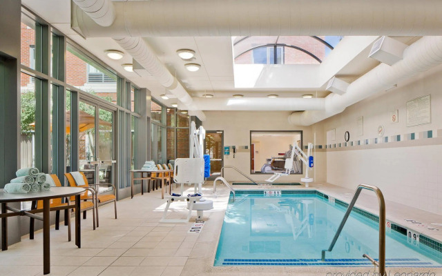 Courtyard by Marriott Boston Brookline