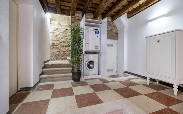 Arsenale Canal View Apartments