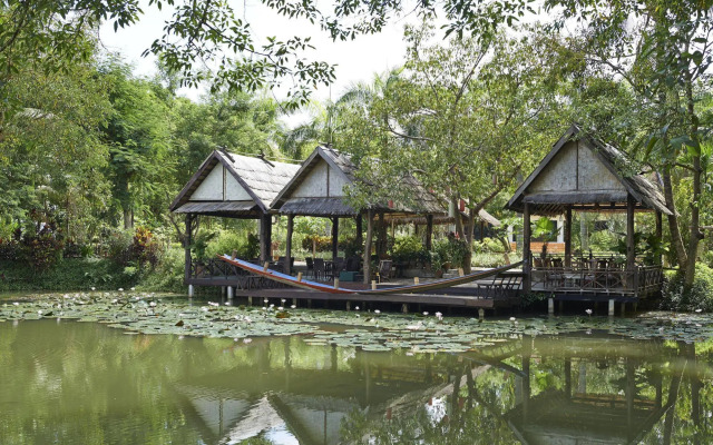 Santi Resort & Spa