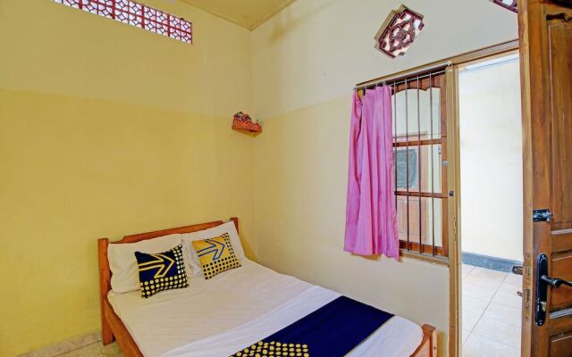 OYO Life 92954 Shanti Kost