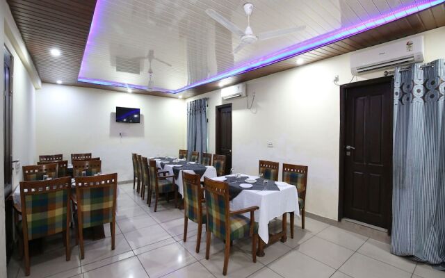 OYO 1732 Hotel The days Inn