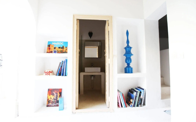 Riad 144