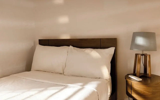 Luxury D1 Mension Condotel