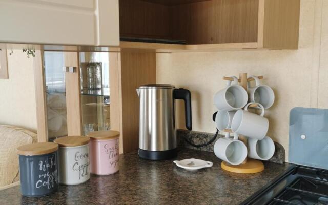Tranquil 6 Berth Luxury Holiday Home