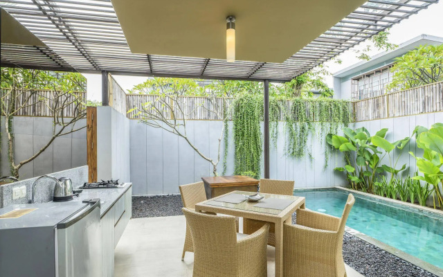 Garden Bay View Villas