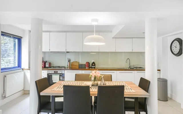 Spacious 2 bedroom Apartment in Camden