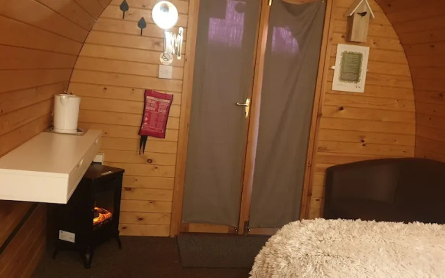 The Little Hide - Adult Only Camping Pods