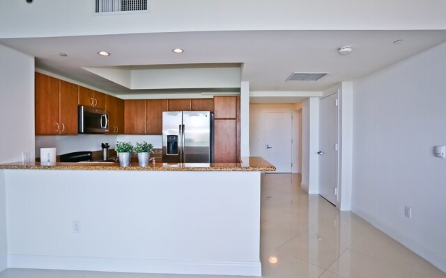 One Broadway Luxury Suites Downtown