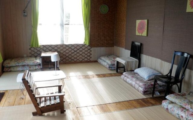 Okinawa Hostel Yanbaru Fukuro