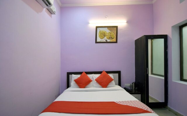 Royal Castillo By OYO Rooms