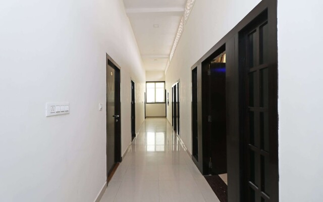 Hotel De DS Plaza By OYO Rooms