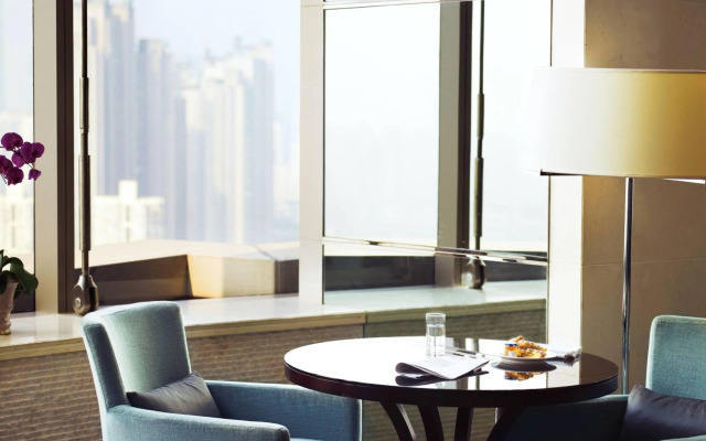Sheraton Grand Shanghai Pudong Hotel & Residences
