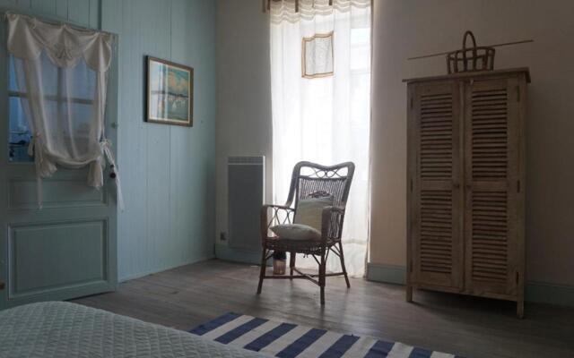 Maison Barbatre, 3 pièces, 4 personnes - FR-1-224B-744