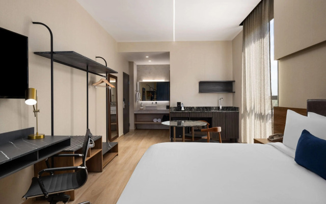 Tryp By Wyndham Ciudad Guzman Uttsa