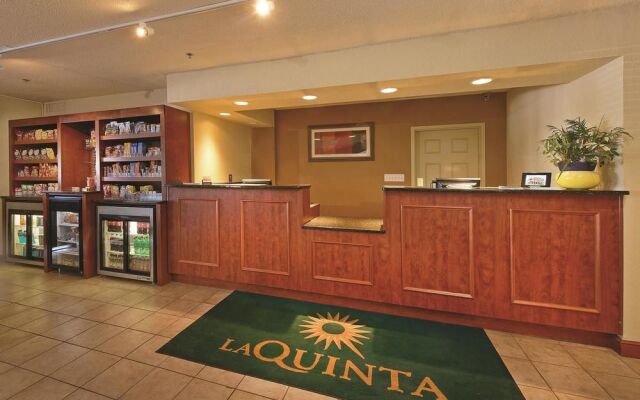 La Quinta Inn & Suites Canton