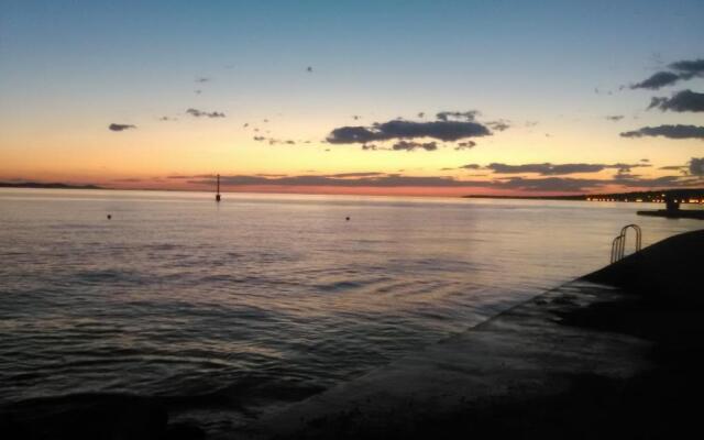 Apartment Yelena Rose West