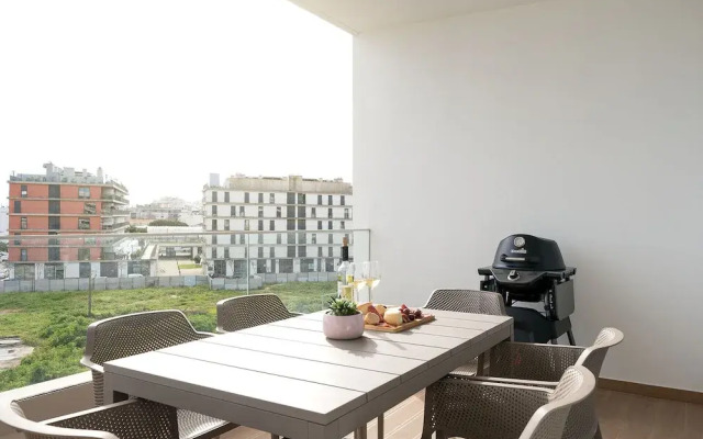 Lagos Marina View 3 With Pool by Homing