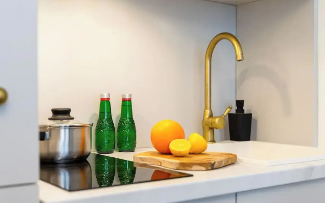 Neon 45 Apartment - ProperUNIT
