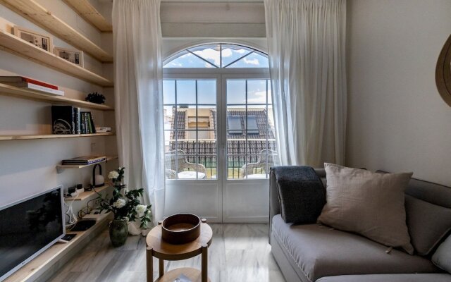 Fuengirola Promenade 1BR Apartment in 30 Meters to the Beach