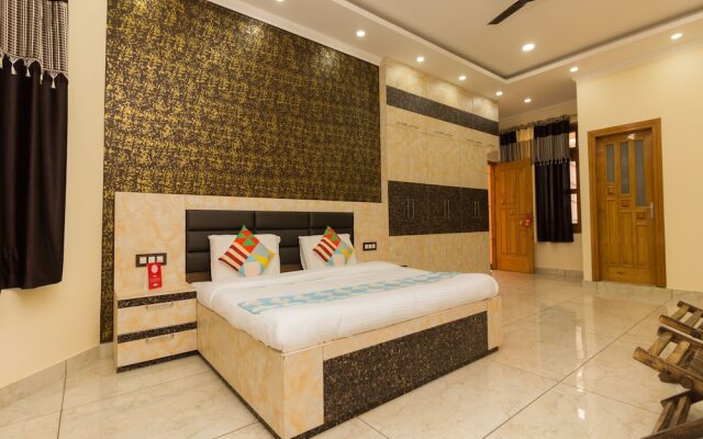 OYO 16593 Home Luxury 3BHK Galaxy Villa Andrar