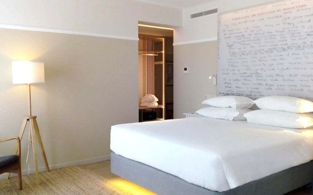 Pestana Fisherman Village
